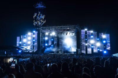 EMERGENCY EXIT: ko festival nastavi ogledalo planetu